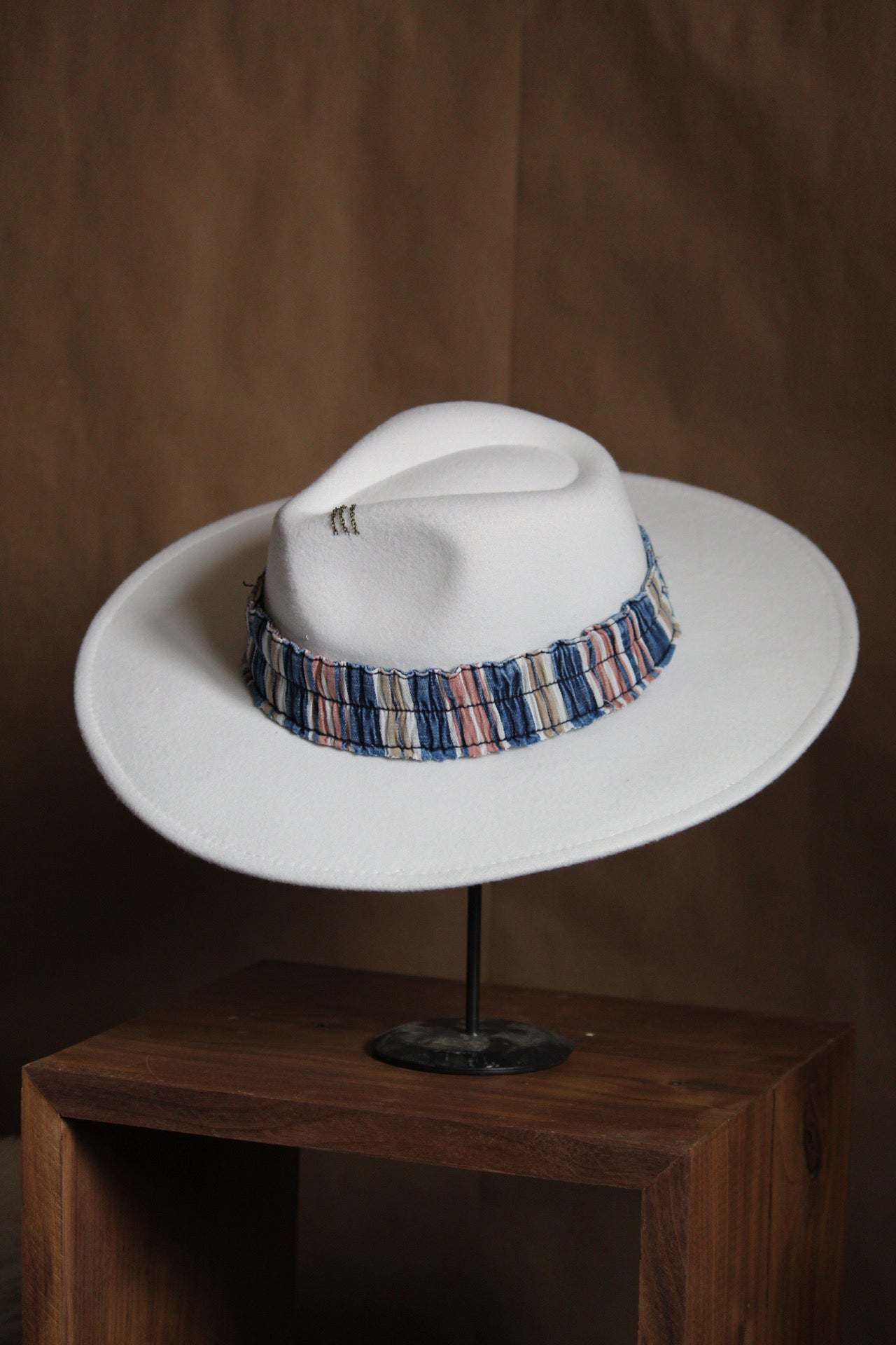 Pale Beauty Fedora