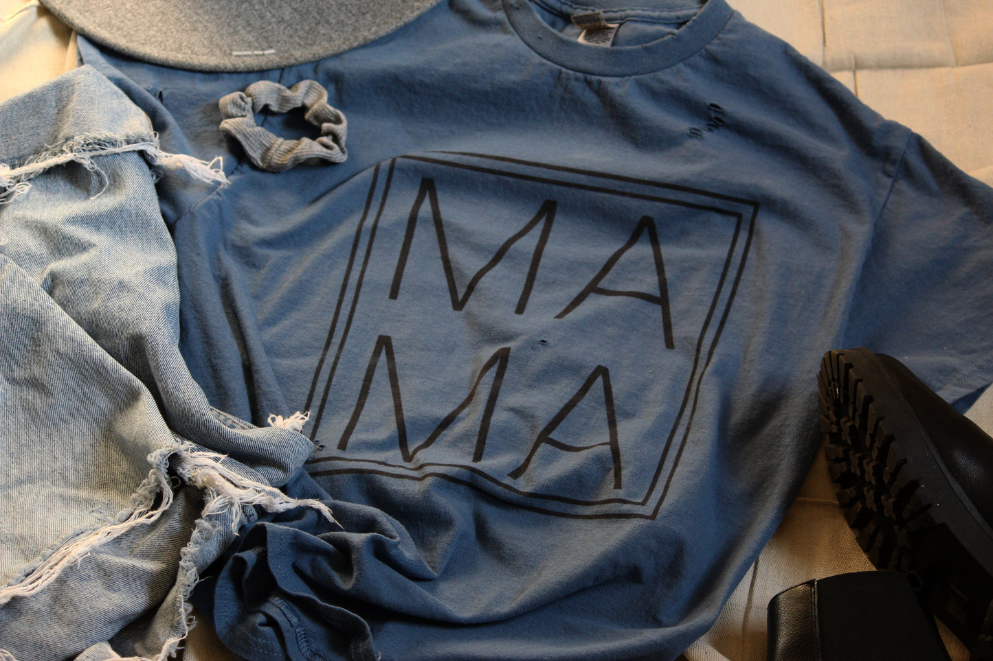 Minimalist MAMA Tee